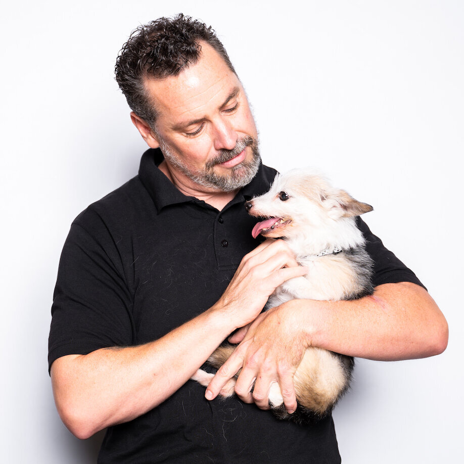 Wil Lawson - Dog Trainer and Behaviour Therapist - Bark Busters